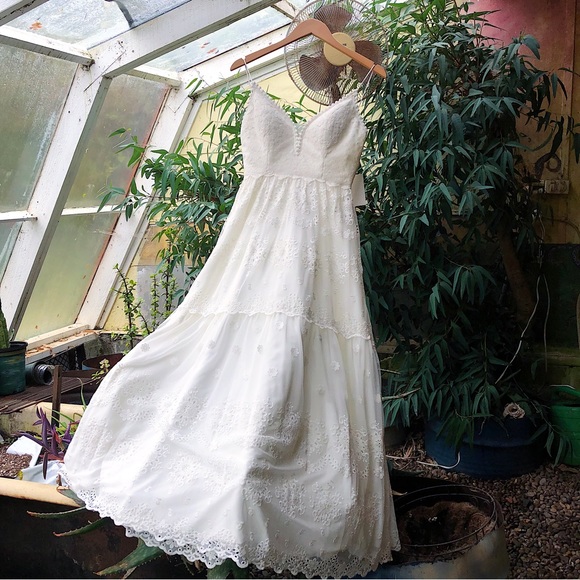 Floral Lace Wedding Gown NWT - Picture 6 of 8